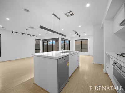 50 Atherstone Boulevard, Strathtulloh