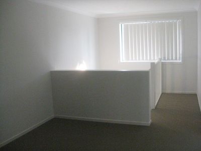 22B Hollyoake Circuit, Bardia