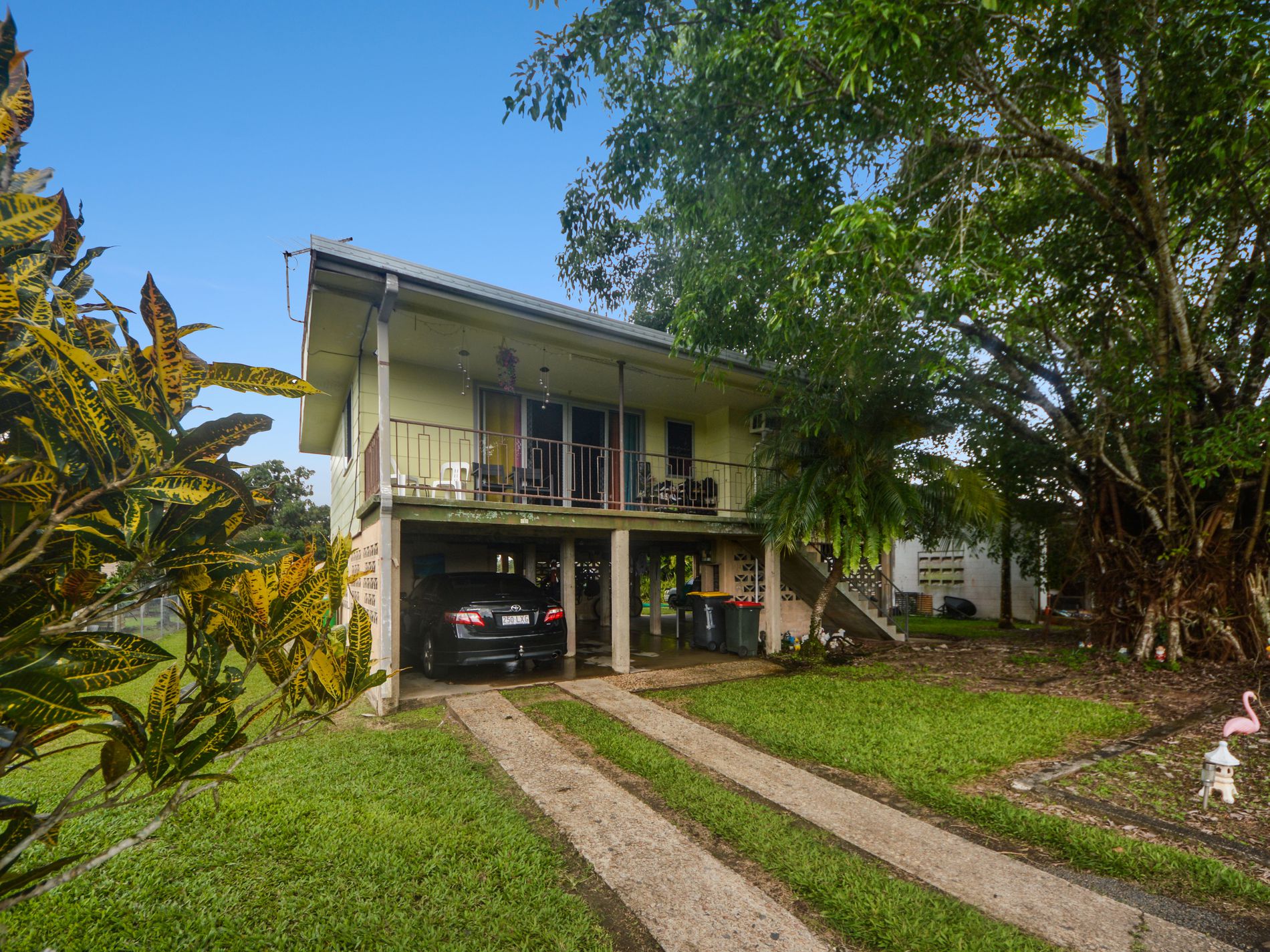 58 HOWE STREET, Webb