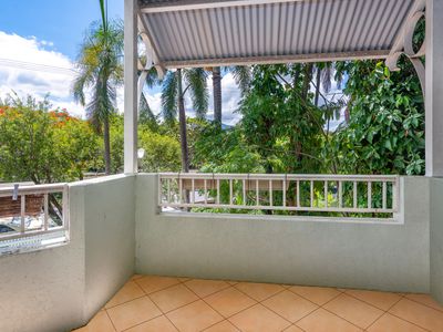 2 / 36 Cairns Street, Cairns North