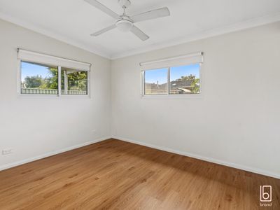 13 & 13A Manuka Parade, Gorokan