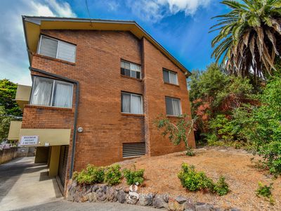 9 / 5 Ball Ave, Eastwood