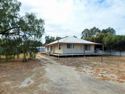 11-13 Wattle Street, Koondrook
