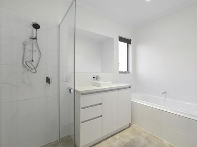 284A High Street, Belmont