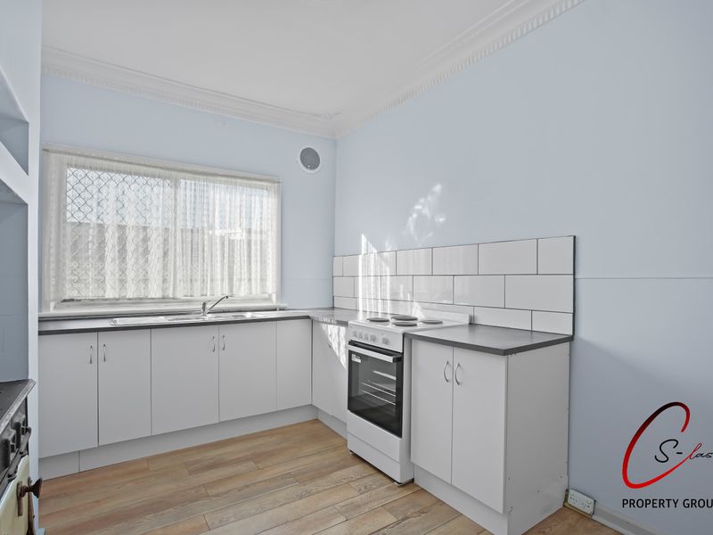 118 Bulong Avenue, Redcliffe