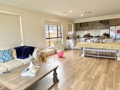 11 Calico Court, Wyndham Vale