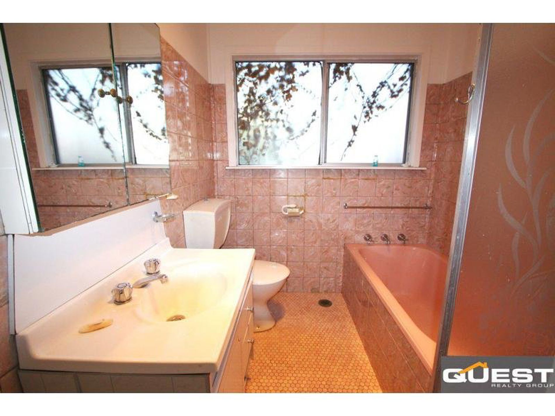 7 Young Street, Sylvania