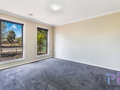 5 Flemington Place, Ascot