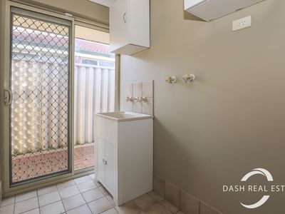 24 Frond Circuit, Banksia Grove