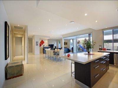 5 Sumatra Court, Parrearra