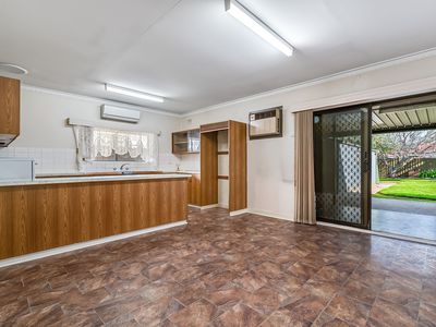 8 Scotia Street, Croydon