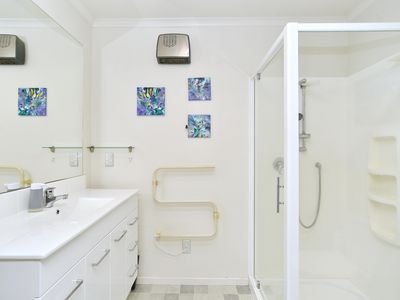 12 Belgrove Place, Parklands