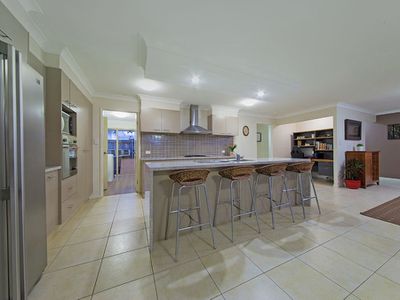5 Brush Box Place, Wakerley