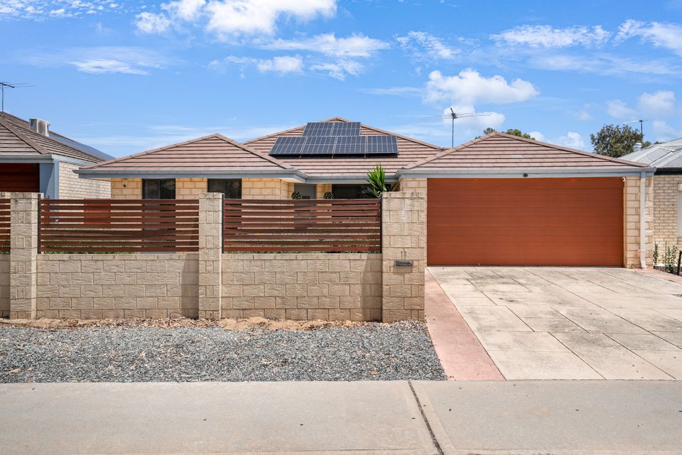 11 Glastonbury Street, Leda