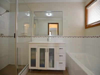 18 Shaw Street, West Lamington