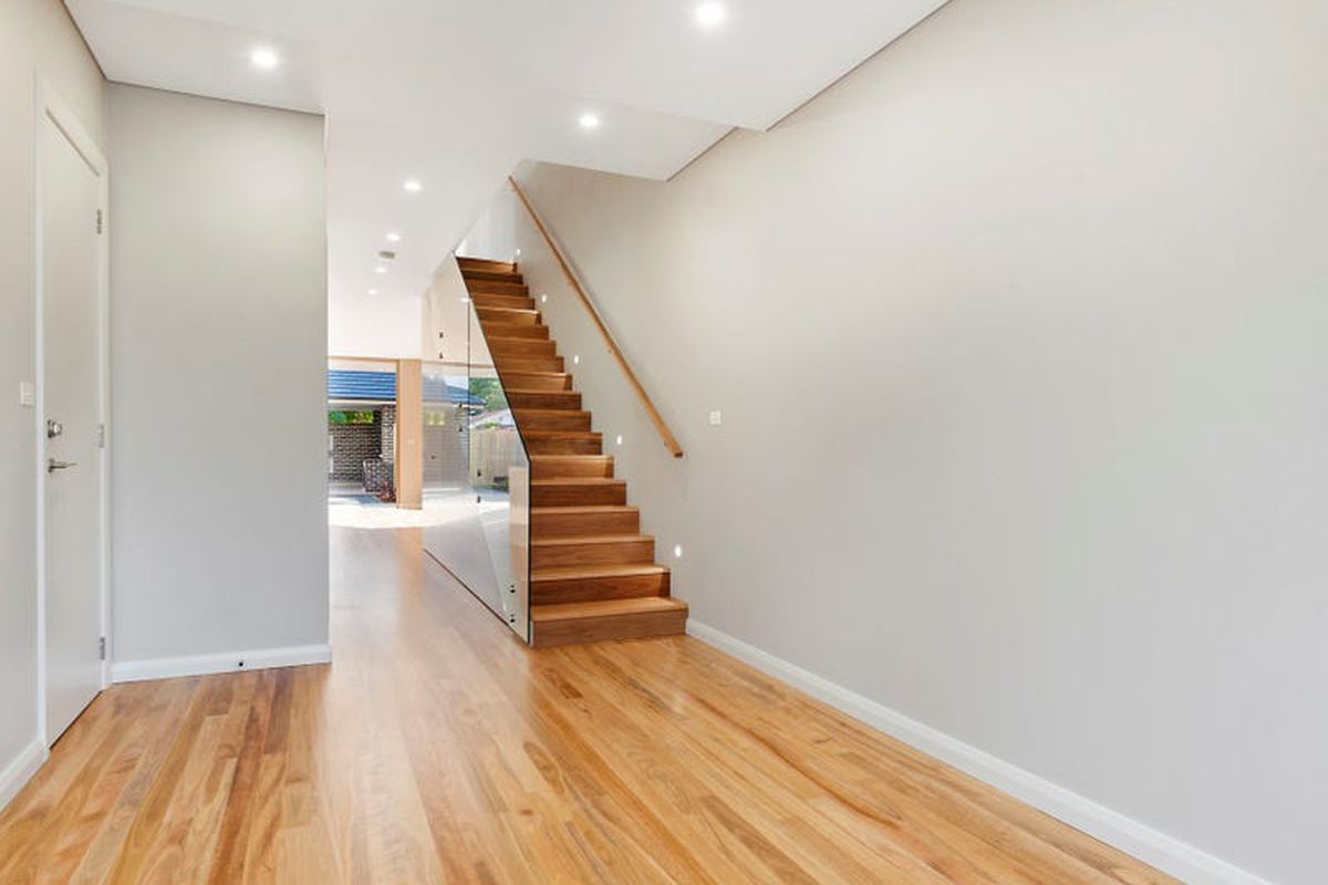 2 / 60 First Avenue, Rodd Point