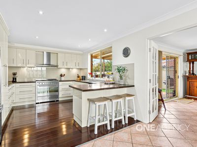 86 Sunnybank Crescent, Horsley