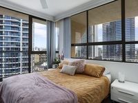 10 / 18 Orchid Avenue, Surfers Paradise