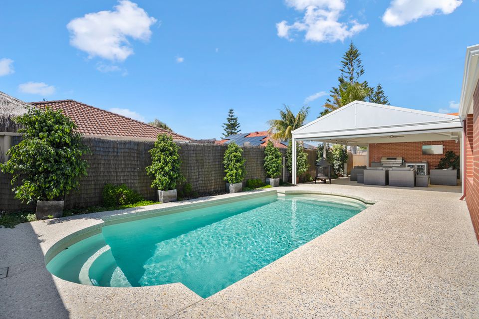 2 Anzio Court , Secret Harbour