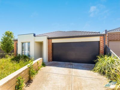 12 Romek Way, Truganina