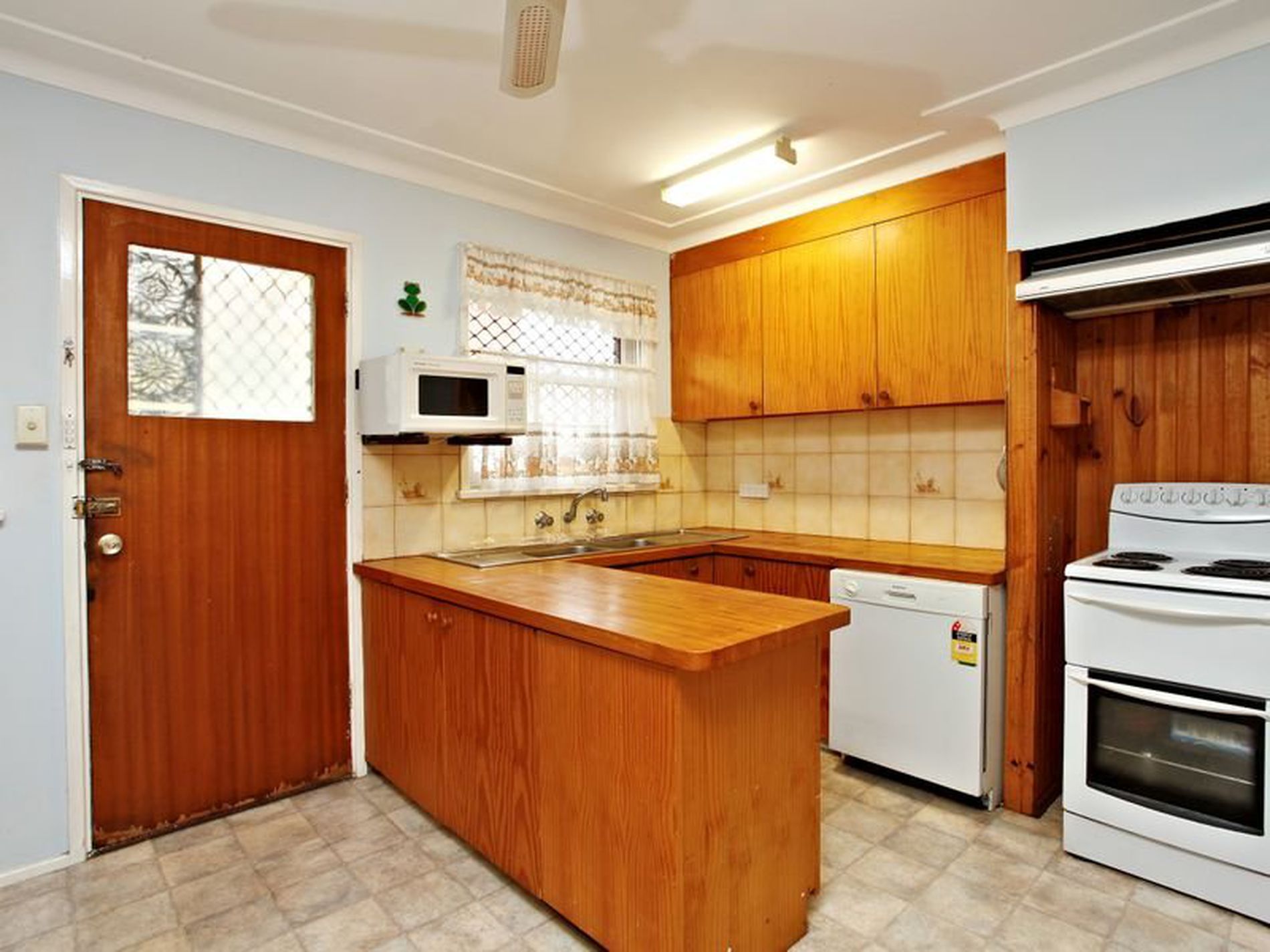 48 Mascot Drive, Eastlakes