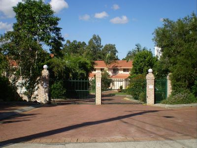 15 / 7 Oricon Crt, Springwood