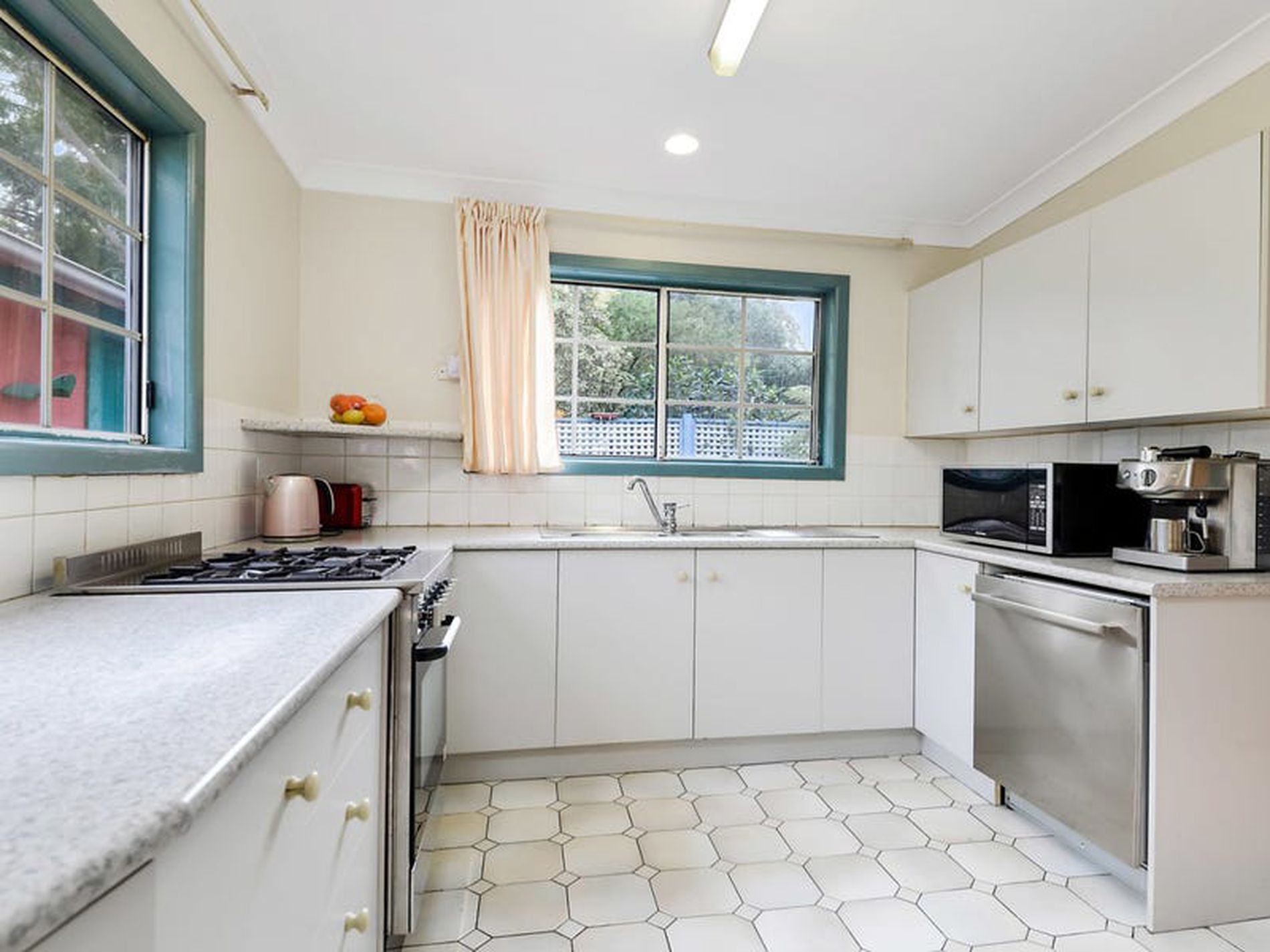 65 Robey Street, Mascot