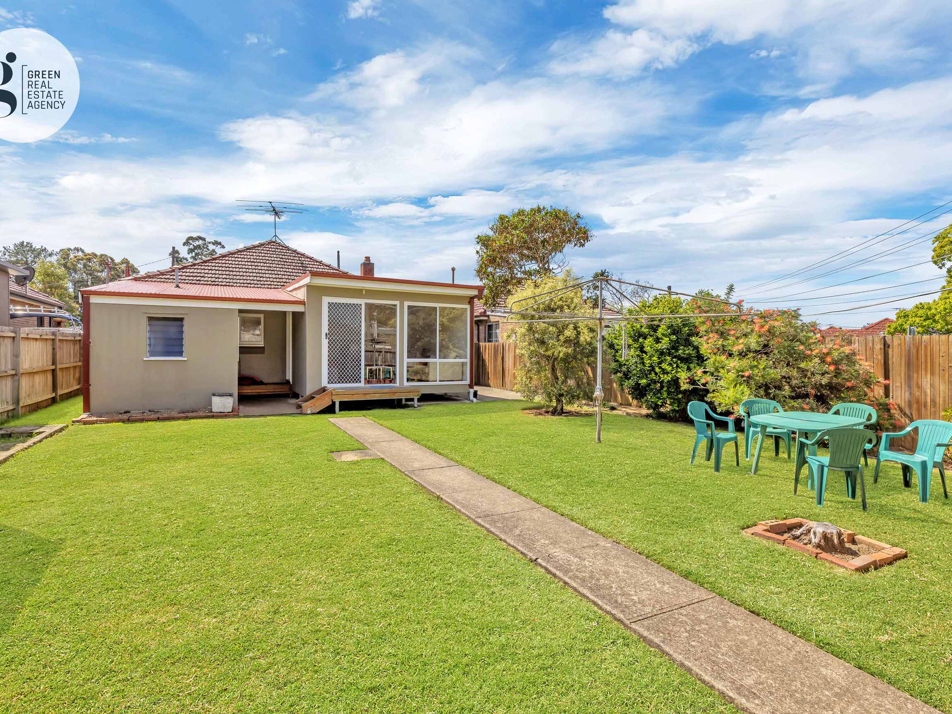 107 Cobham Ave, Melrose Park