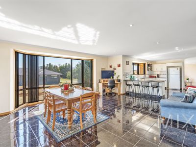 4 Dylan Street, Brighton