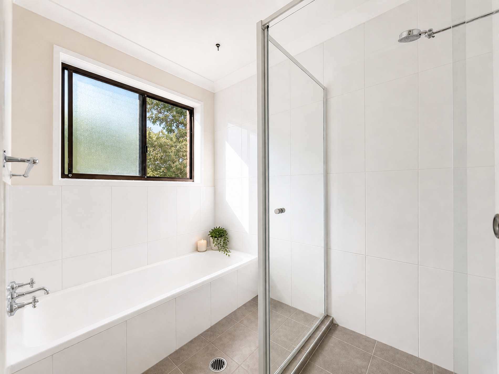 5 / 6-8 Mistletoe Avenue, Claremont Meadows