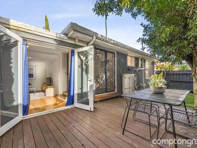 2 / 110-111 Railway Place, Williamstown