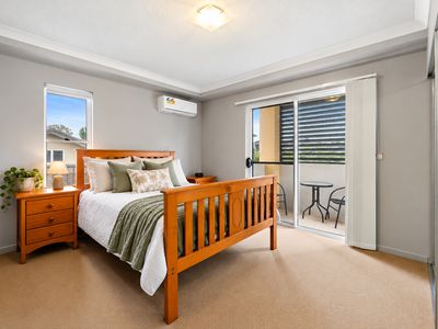 504 / 33 CLARK STREET, Biggera Waters