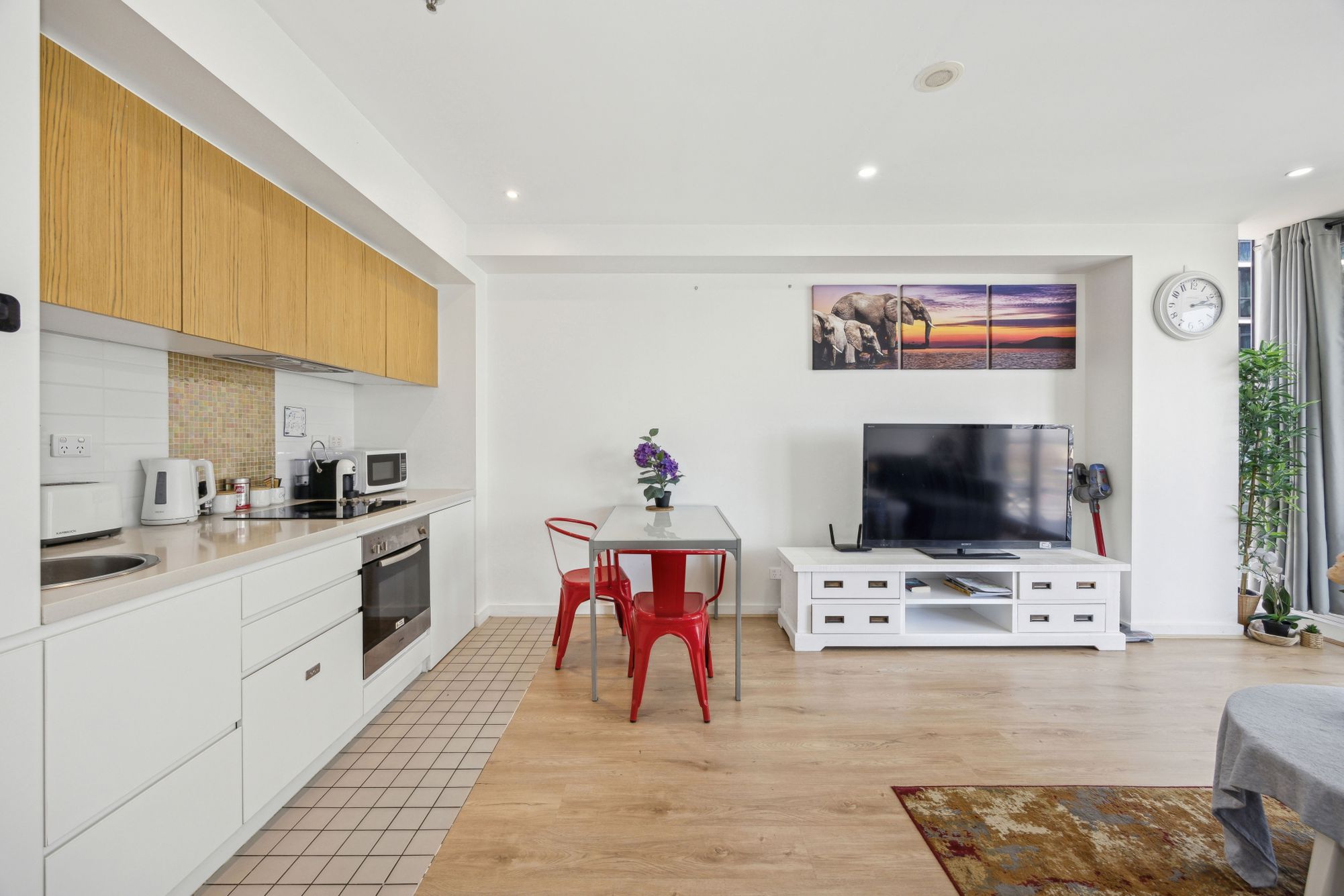 1107 / 10 Balfours Way, Adelaide