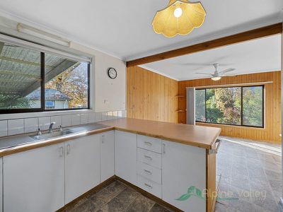 56 Freeburgh Avenue, Mount Beauty