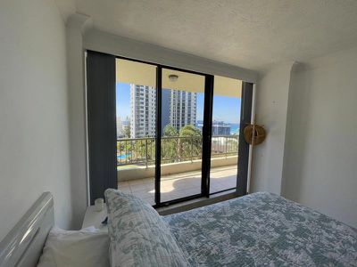 19 / 19 AUBREY STREET, Surfers Paradise
