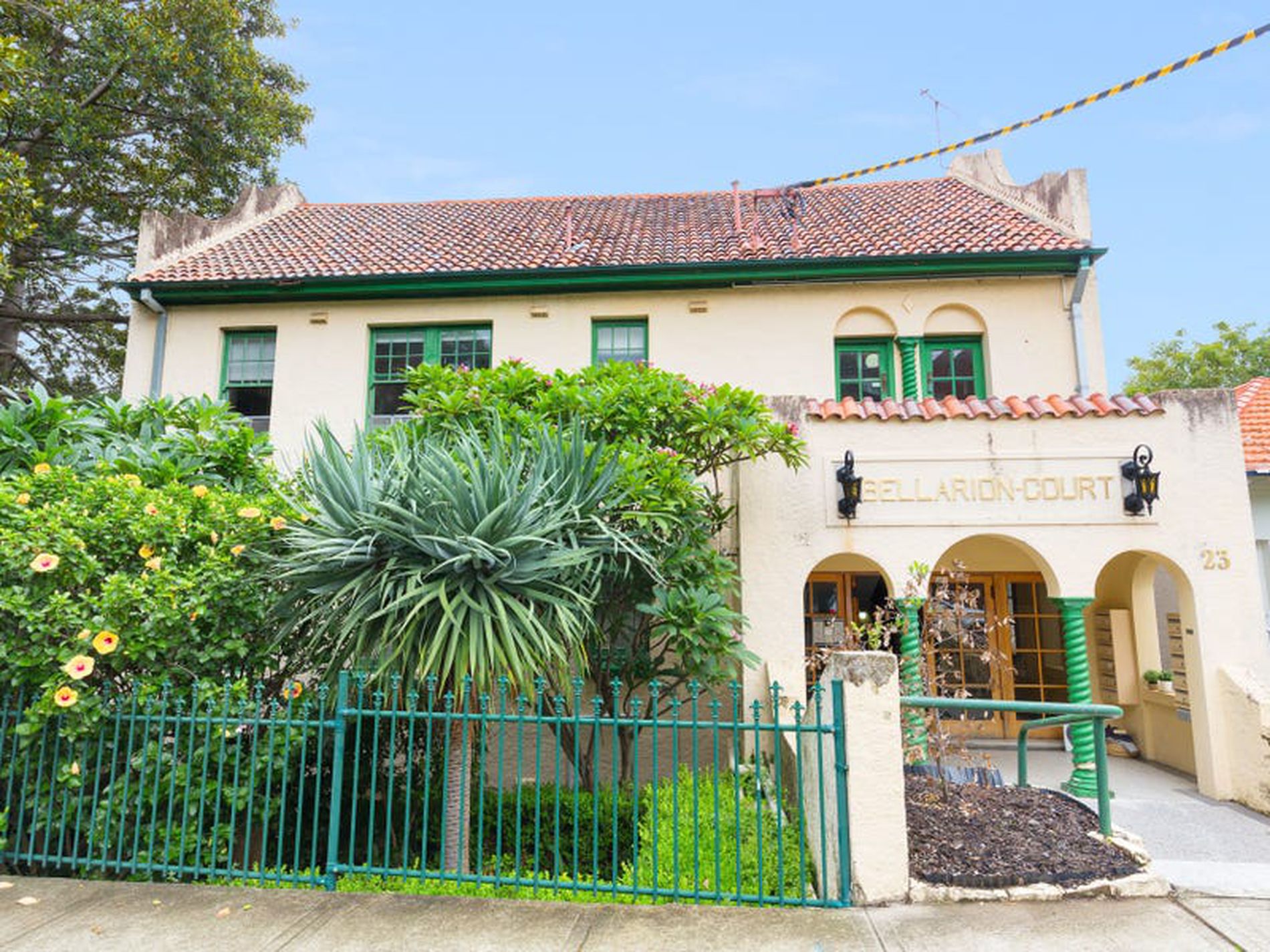 9 / 23 Waiwera Street, Mcmahons Point