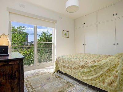 16 / 49A Kensington Road, South Yarra