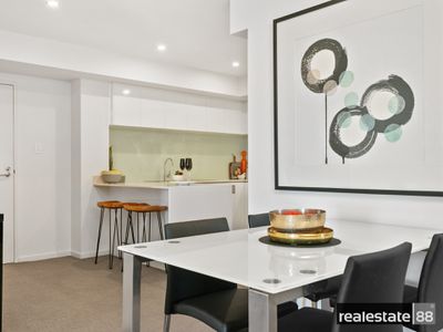 42 / 172 Railway Parade, West Leederville
