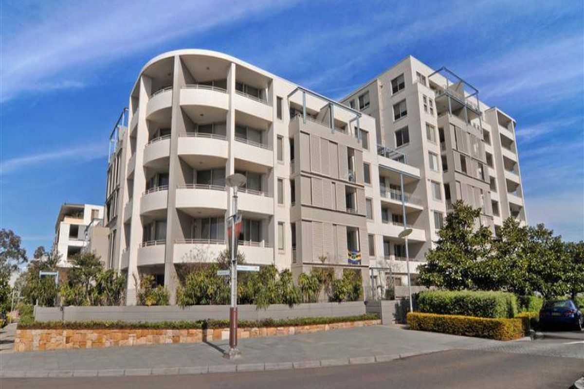 105 / 2 The Piazza, Wentworth Point