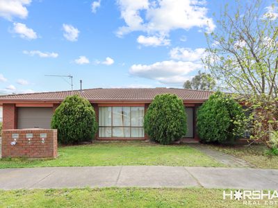 1 / 9 Young Street, Horsham
