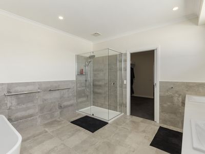 23 YOUNG STREET, Nagambie