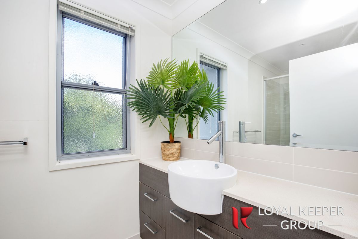 25 / 1 Belongil Street, Pacific Pines