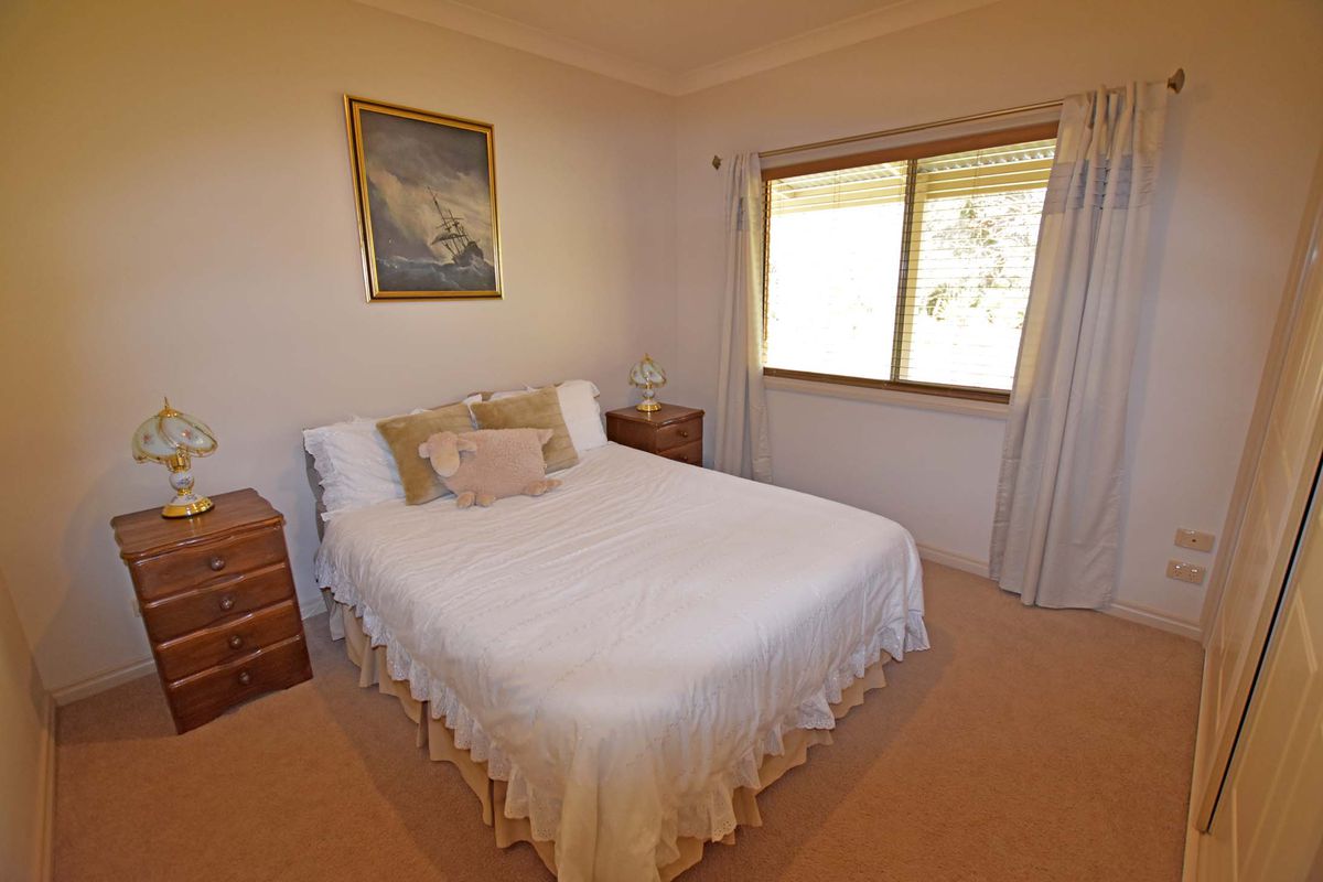 5 Gardadale Drive, Kyabram