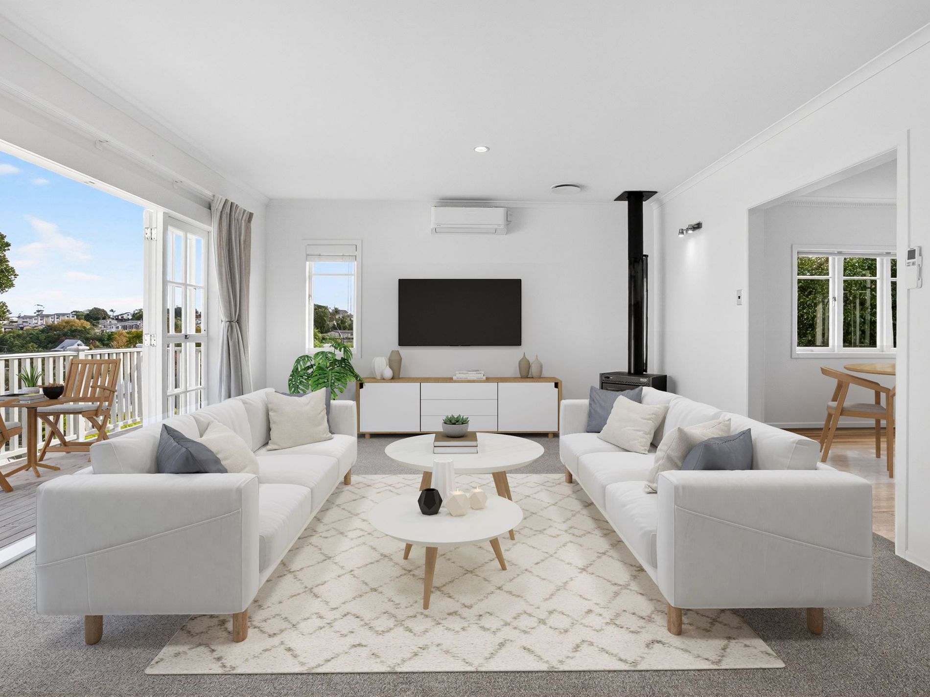 20 & 20A Brian Crescent, Stanmore Bay