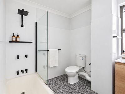 2 / 16 Figgis Street, Kedron