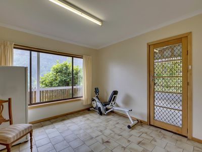 867 Woodbridge Hill Road, Gardners Bay