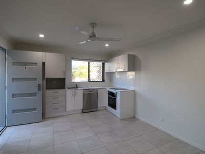 2 / 2 Herald Close, Kallangur