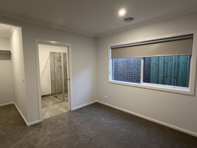 4 Kirra Avenue, Ocean Grove