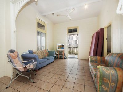 13 Melton Terrace,, Townsville City