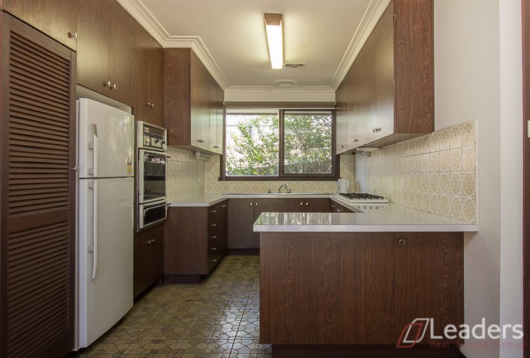 8 Griffiths Court, Mount Waverley